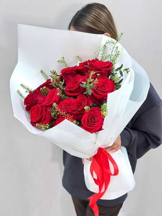 Valentines Day Red Roses Flower Bouquet
