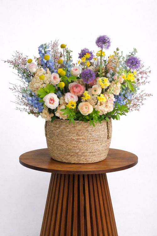 Premium Valentines Day Pastel Flower Basket