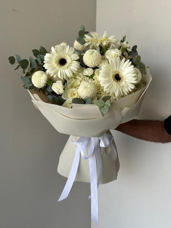 Claasic - White Bouquet