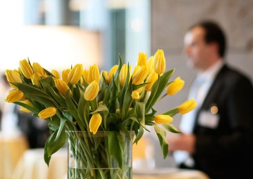 Flower Subscription For Hotels, Restaurants, and Businesses