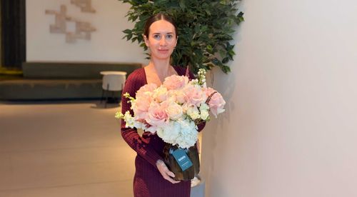 Weekly Flower Subscription in Abu Dhabi — Fresh Flowers Delivered Every Week
