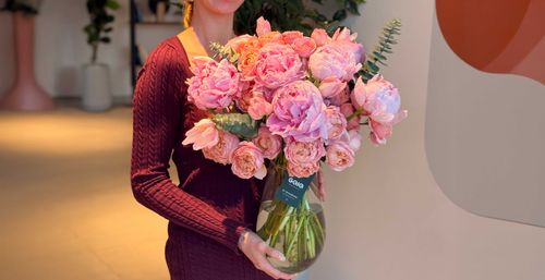  Weekly Flower Subscription in Dubai — Fresh Flowers Delivered Every Week