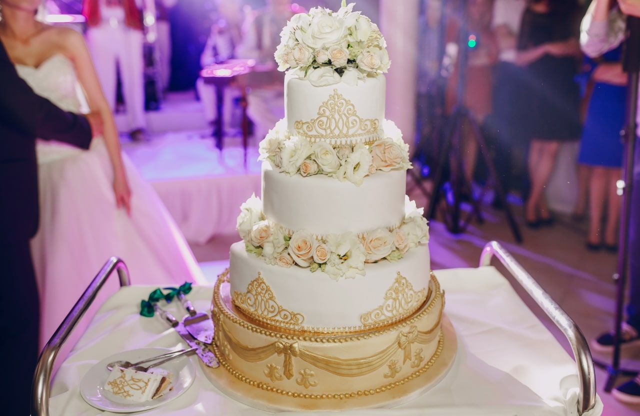 wedding-cake 1-min.jpg